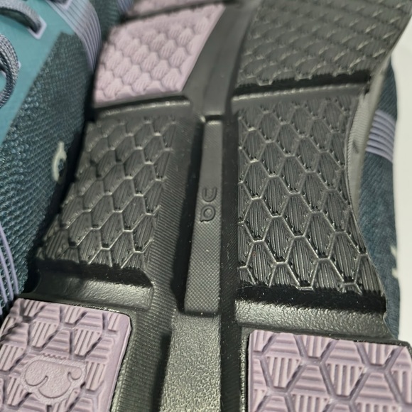 Size 10W - On Cloudgo Storm Magnet - Picture 4 of 4